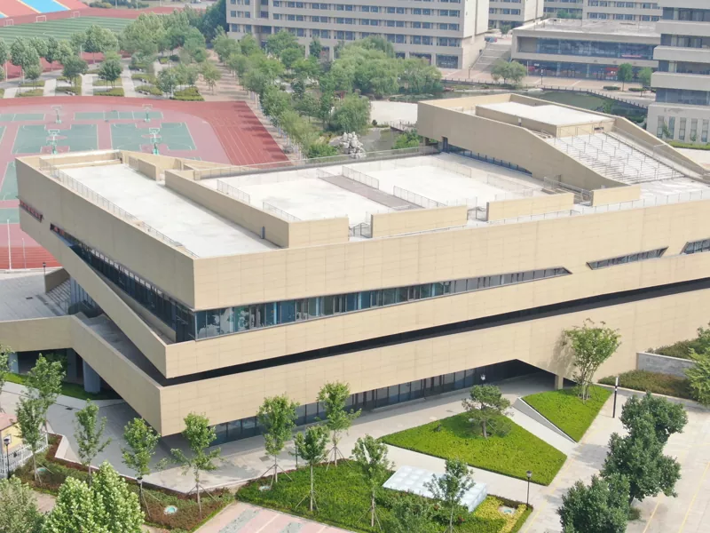 तपाईंको अर्को क्याम्पस परियोजनाको लागि स्कूल स्टिल भवन किन छनौट गर्नुहोस्?